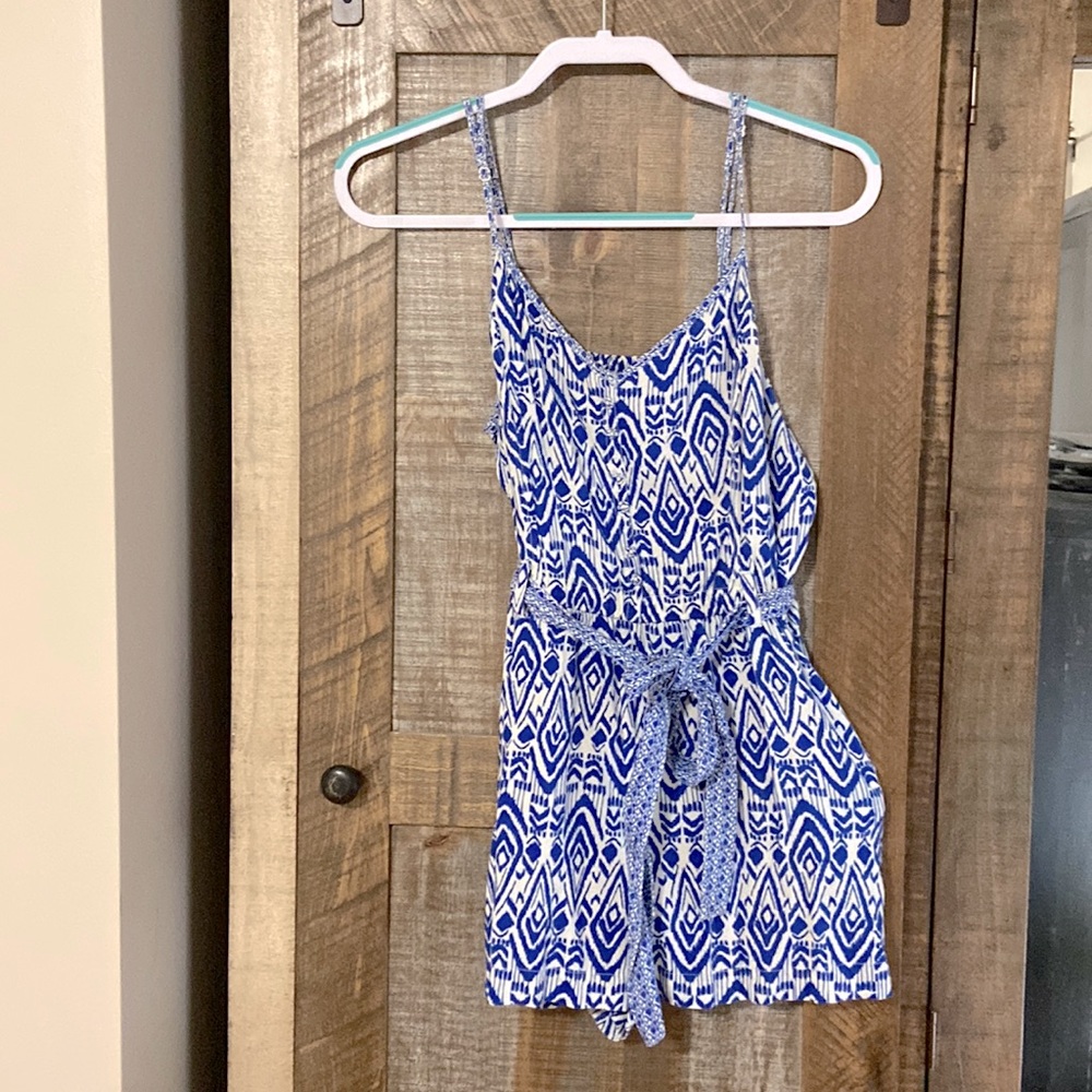AMERICAN EAGLE belted romper